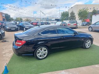 Mercedes-Benz Clase C220 COUPE