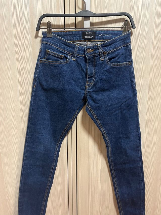 Vaqueros niño Bershka talla 34