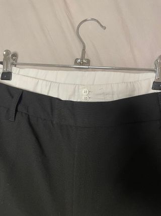 Pantalón de traje negro ancho