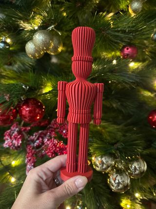 Figura Cascanueces Impresión 3D Roja