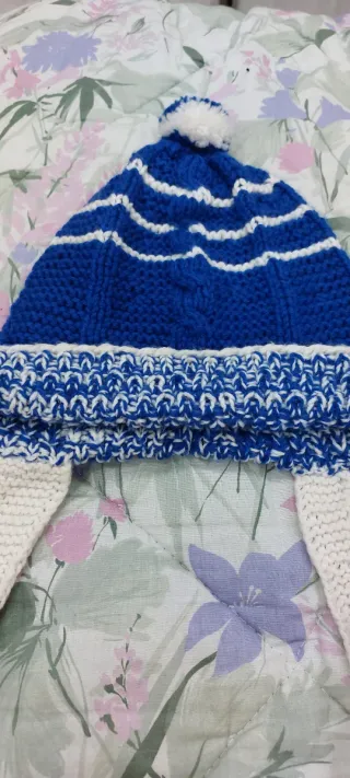 Cappello lana bimbo fatto a mano