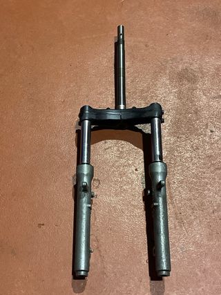 Horquilla Suzuki Burgman 125 (2005)