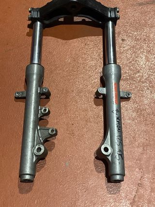Horquilla Suzuki Burgman 125 (2005)