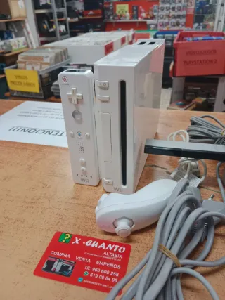CONSOLA NINTENDO WII RVL-001 CON MANDO Y CABLES