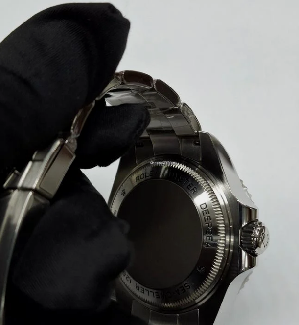 Reloj elegante de vestir absolutamente nuevo