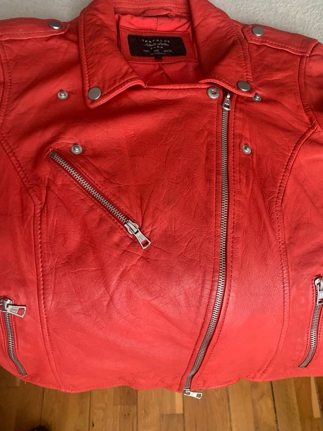 Cazadora Piel Roja Zara Talla L