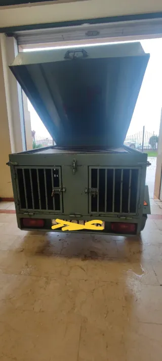 Remolque perros con freno de inercia