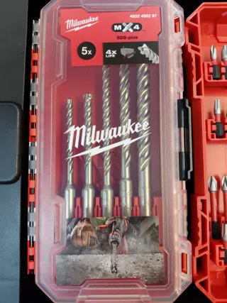 Milwaukee PACKOUT Kit Brocas y Puntas