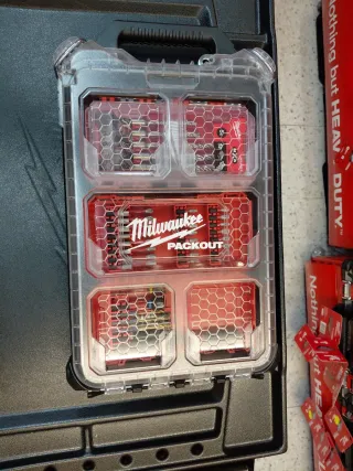 Milwaukee PACKOUT Kit Brocas y Puntas