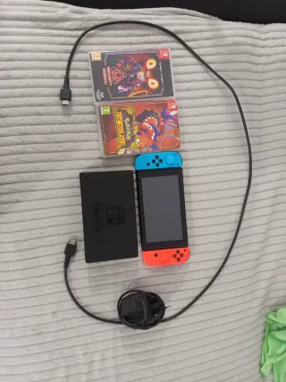 Nintendo Switch Azul/Rojo + Juegos