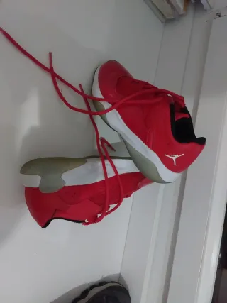 Zapatillas Jordan Rojas