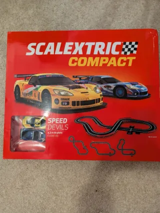 Scalextric Compact: Juego de Carreras 2 Coches