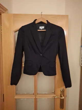 Americana negra talla 40