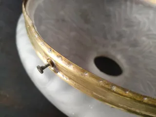 Base de lámpara antigua de cristal