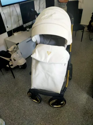 Carrito de bebé Junama Diamond blanco