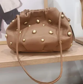 Bolso marron Salvador Bachiller Piel Tachuelas