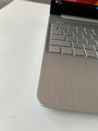 Portátil HP intel i5-1035G1