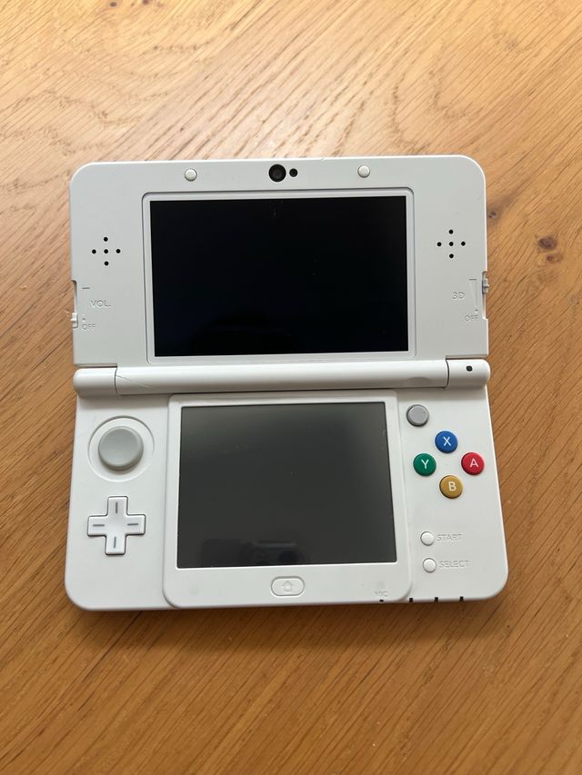 Nintendo New 3DS Blanca Covers LEER