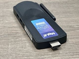 Mini PC Stick Sharp Slim