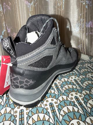 Bota Montura mujer Talla 37,5 a estrenar