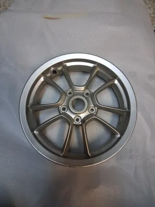 Llanta piaggio primavera