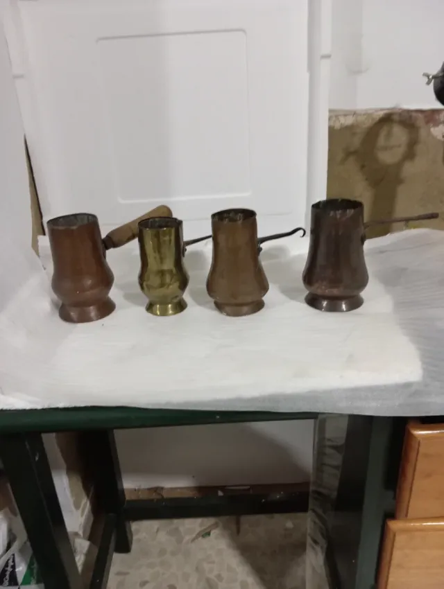 3 Chocolateras Cobre y 1 Latón