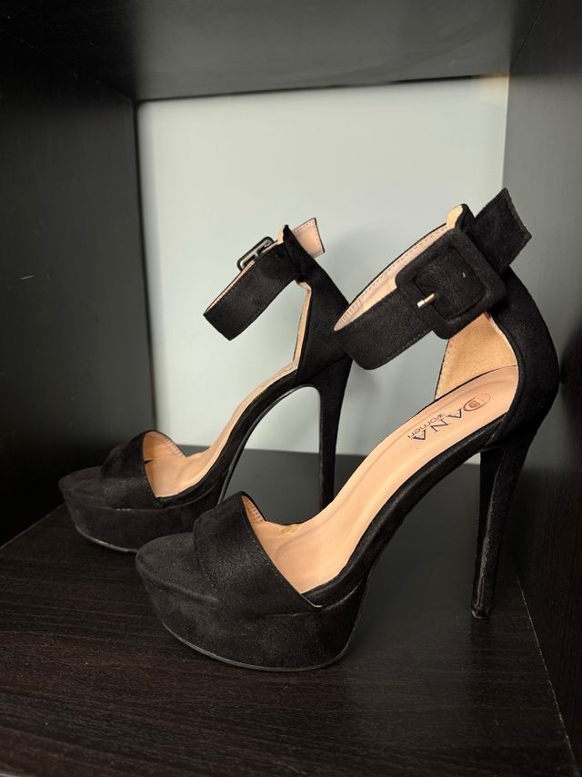 Sandalias de tacón DANA negras