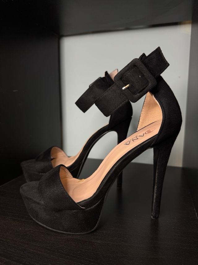 Sandalias de tacón DANA negras