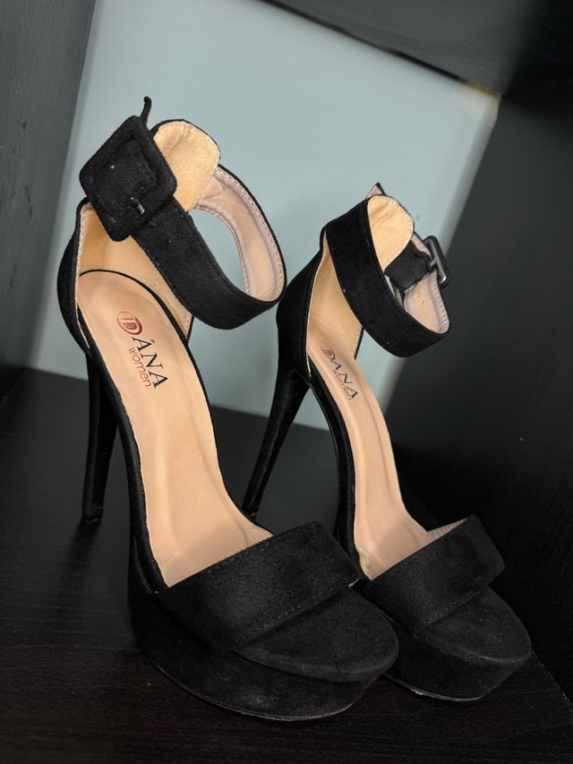 Sandalias de tacón DANA negras
