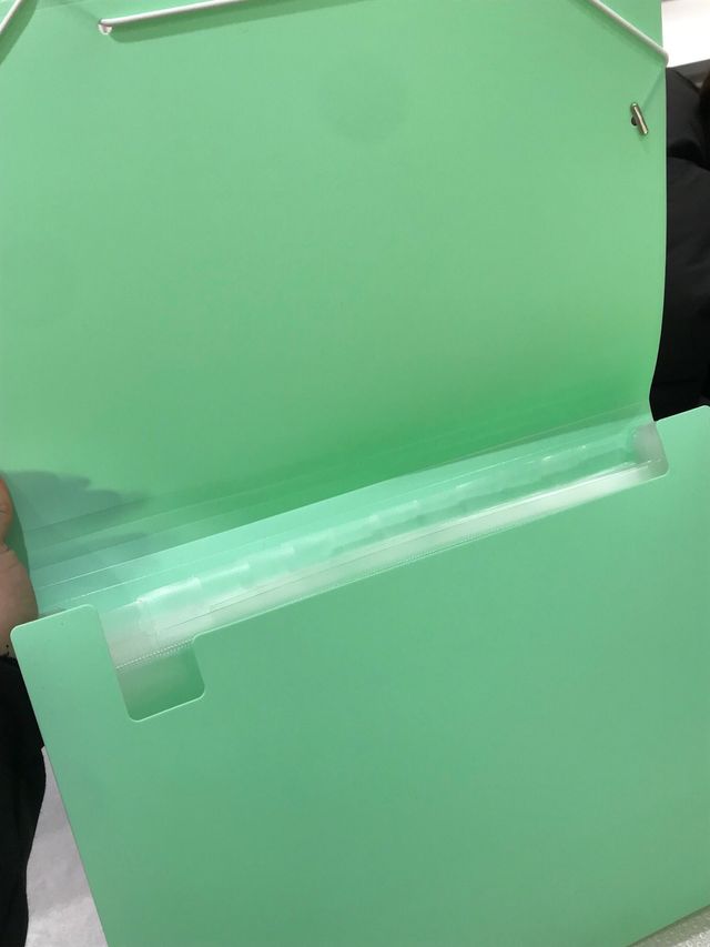 Carpetas de trabajo/estudio (varios colores)