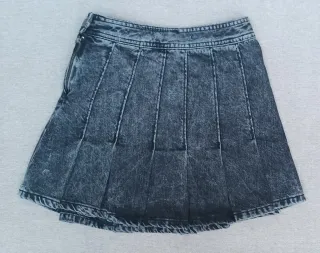 Falda mini Zara gris Talla XS