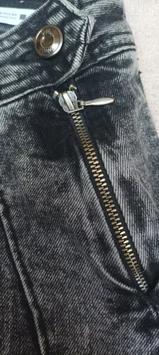 Falda mini Zara gris Talla XS