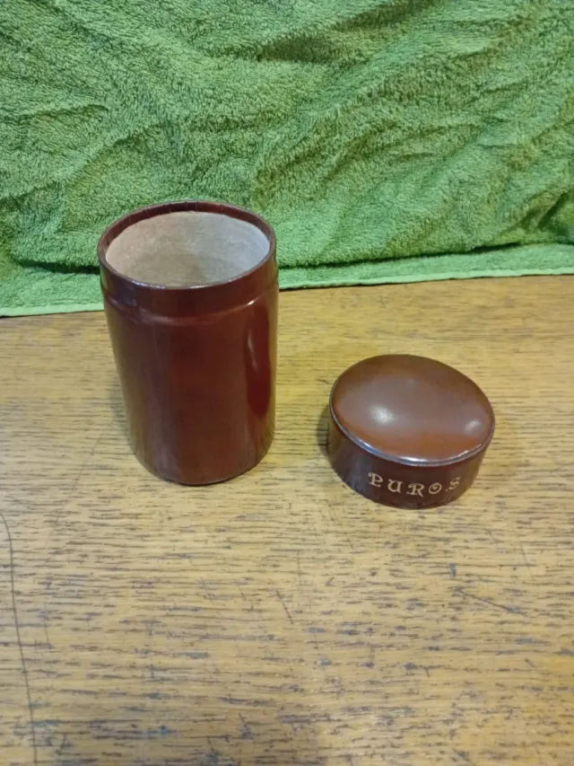 Estuche de puros marrón de piel