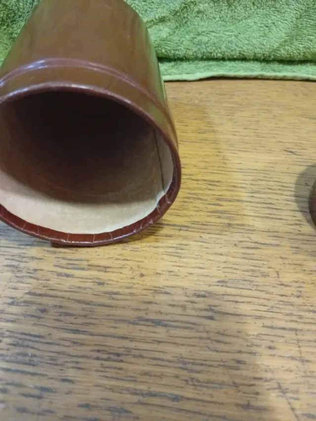 Estuche de puros marrón de piel