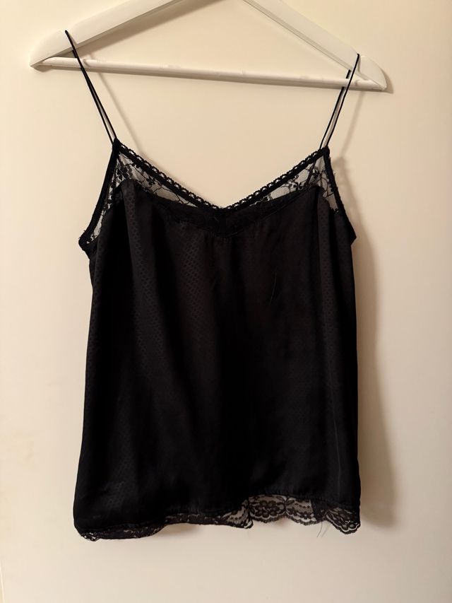 Lencera negra con encaje
