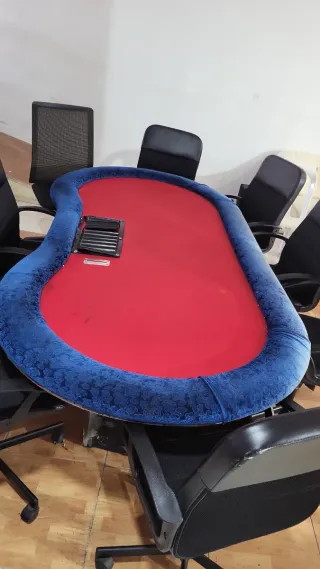 Mesa de Póker Ovalada Azul y Roja