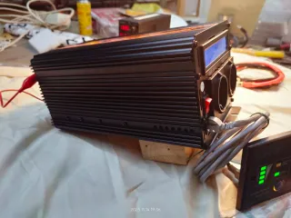 Inversor Edecoa 12V 1000W/2000W con display.