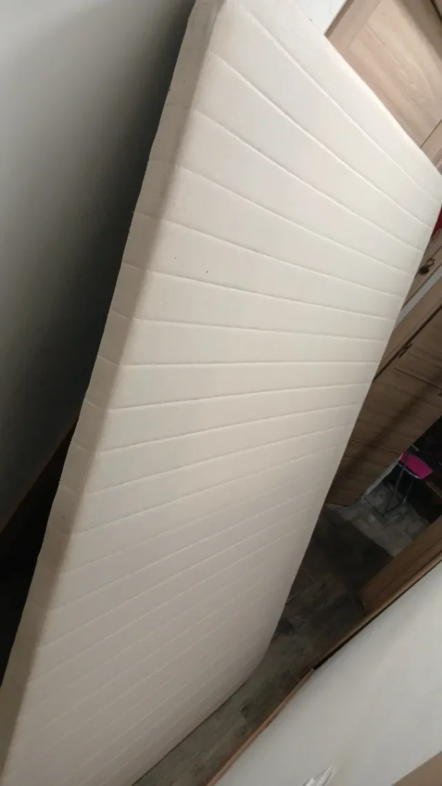 Base tapizada 135x190cm