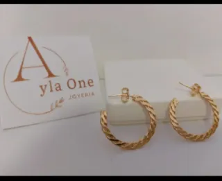 Pendientes Ayla One bañados en oro 18k
