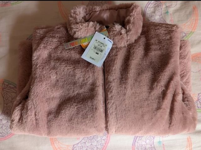 Chaqueta reversible de chica a estrenar