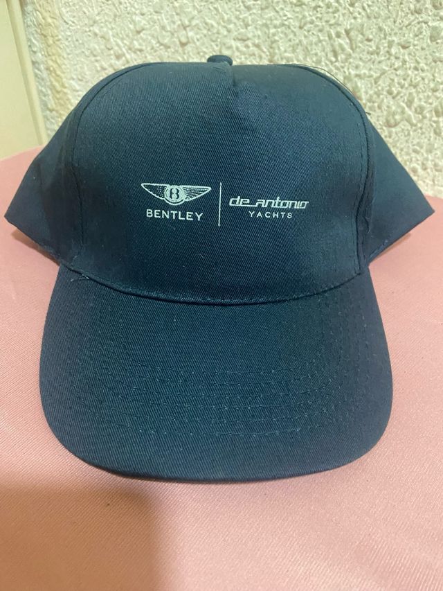 Gorra Bentley de Antonio Yachts
