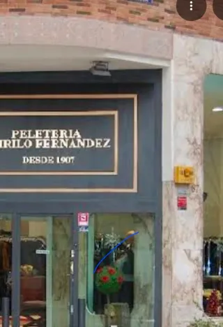 BAJADA DE PRECIO Abrigo Cirilo Fernández PIEL