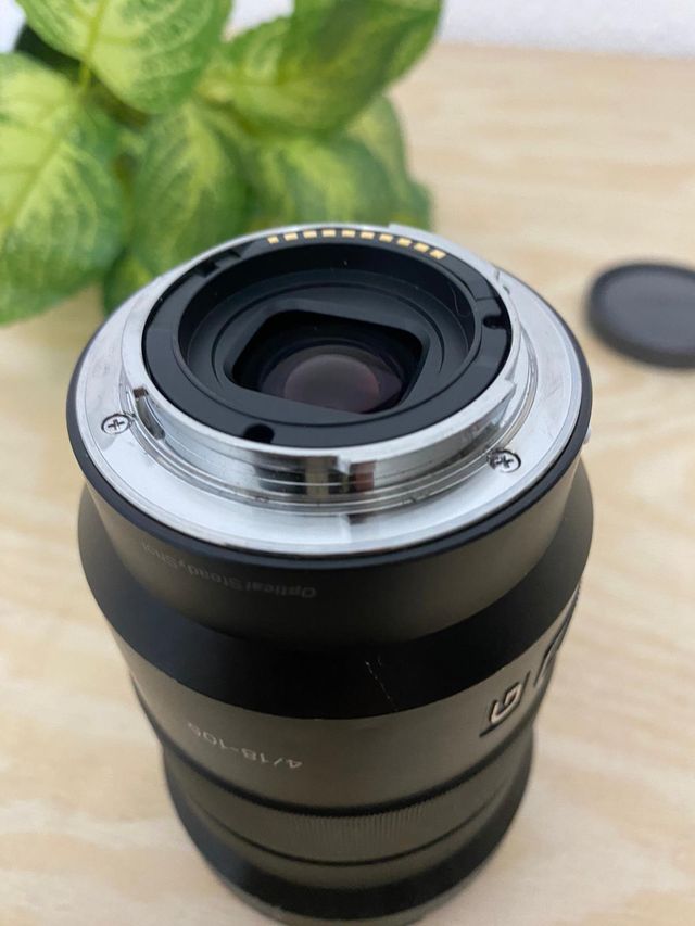 Objetivo Sony 18-105 mm F4 G OSS