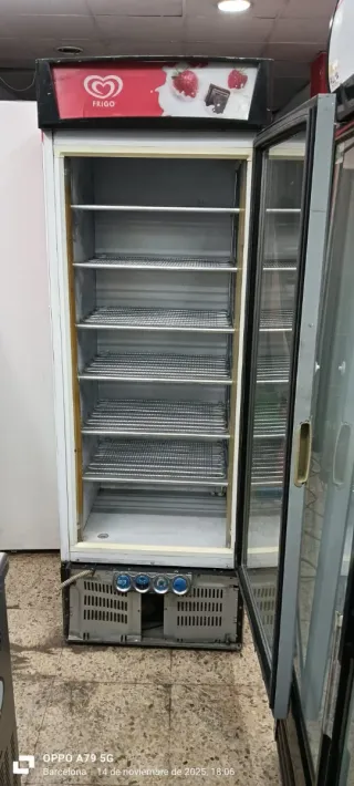 CONGELADOR COMERCIAL PUERTA DE CRISTAL