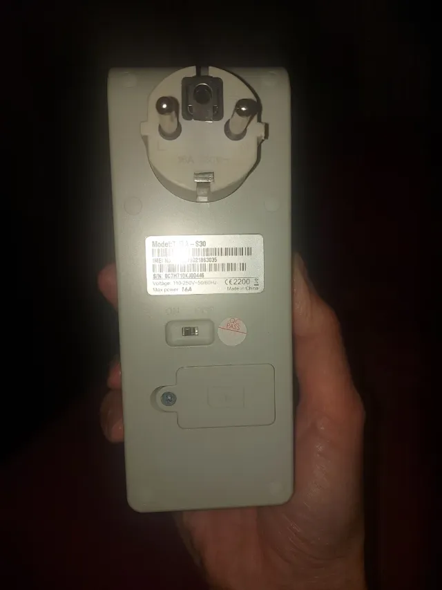 Enchufe GSM con Tarjeta SIM