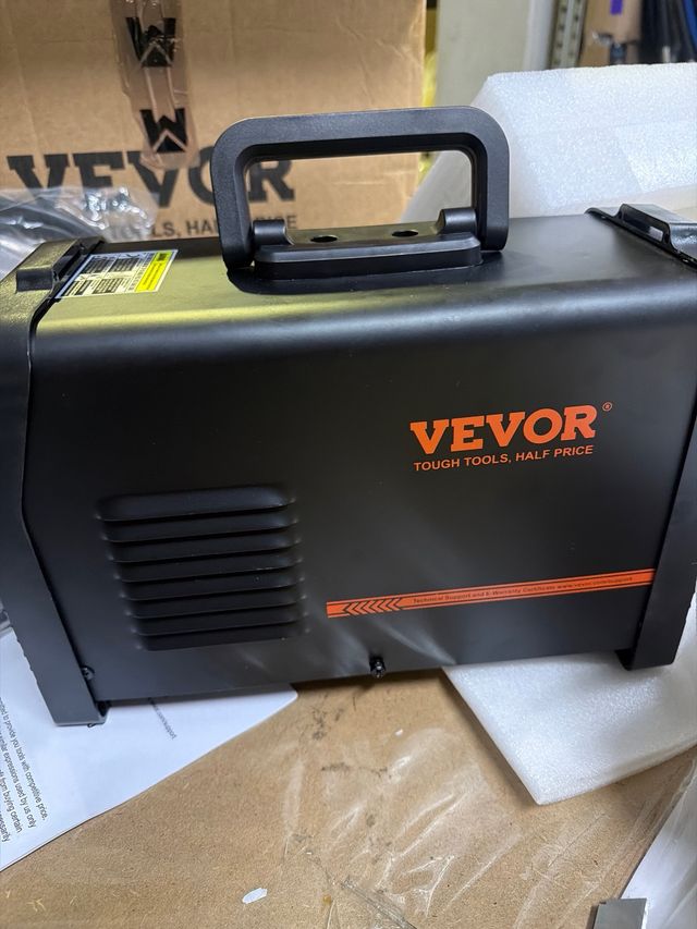 Soldador VEVOR MIG 130A Multiproceso