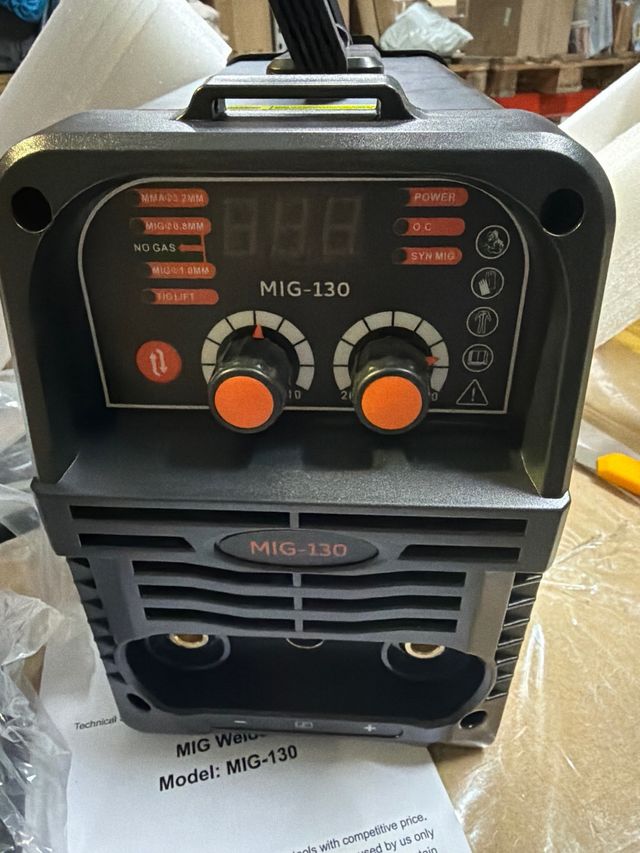 Soldador VEVOR MIG 130A Multiproceso