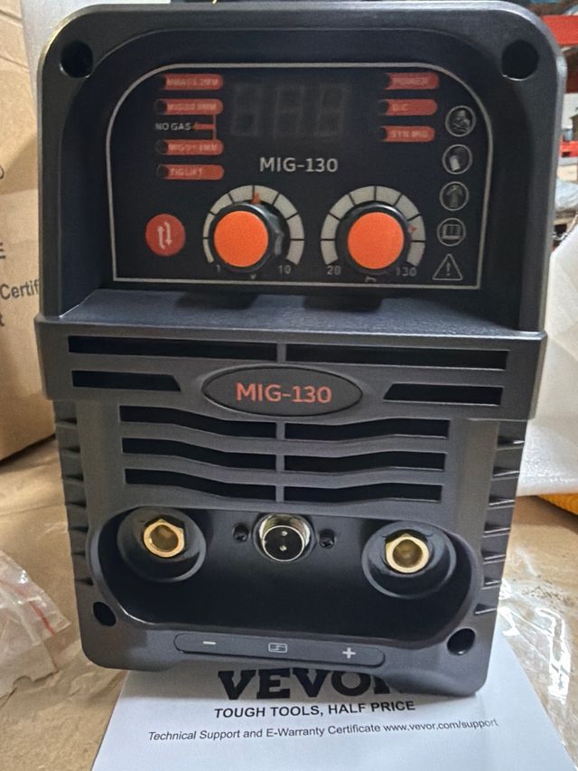 Soldador VEVOR MIG 130A Multiproceso