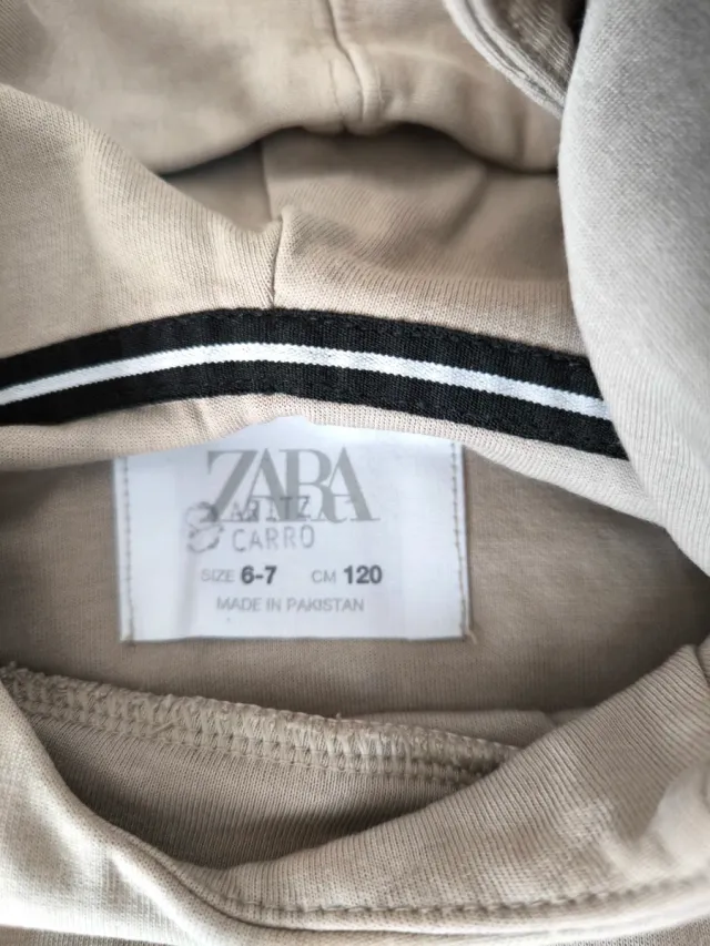 Chándal Zara niño marrón talla 120cm