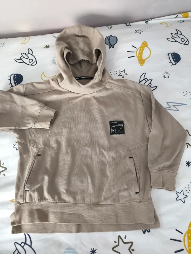 Chándal Zara niño marrón talla 120cm